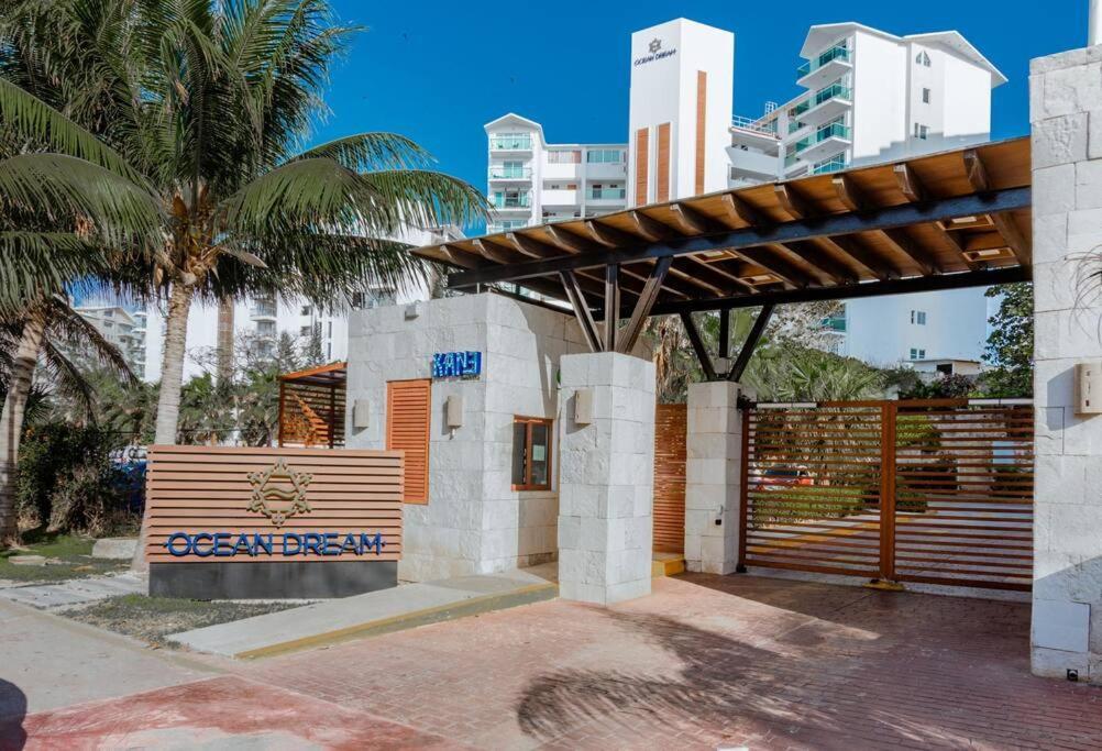 *Turquoise Escape- Beachfront Studio By Casa Paraiso* Cancun Exterior photo