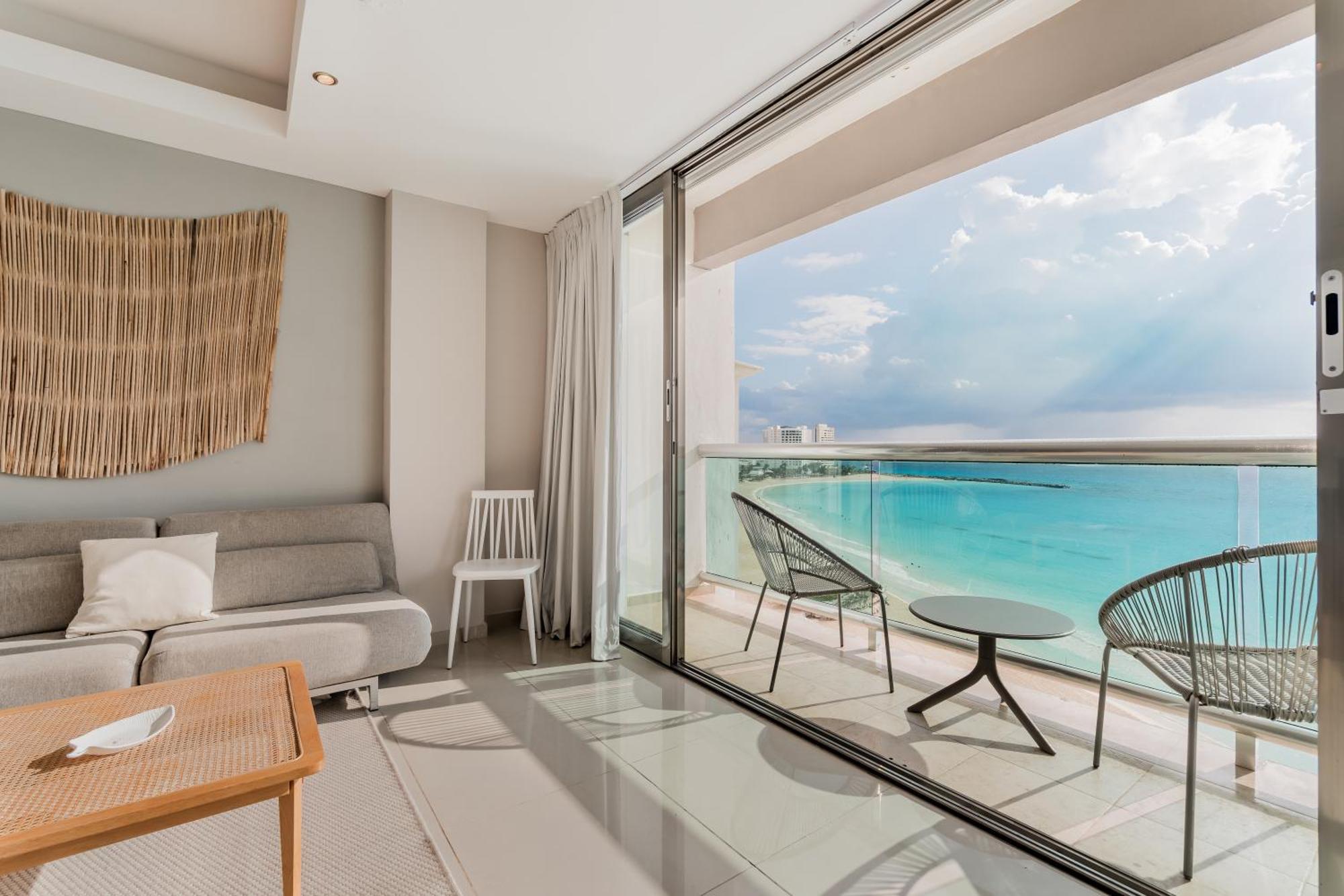 *Turquoise Escape- Beachfront Studio By Casa Paraiso* Cancun Exterior photo