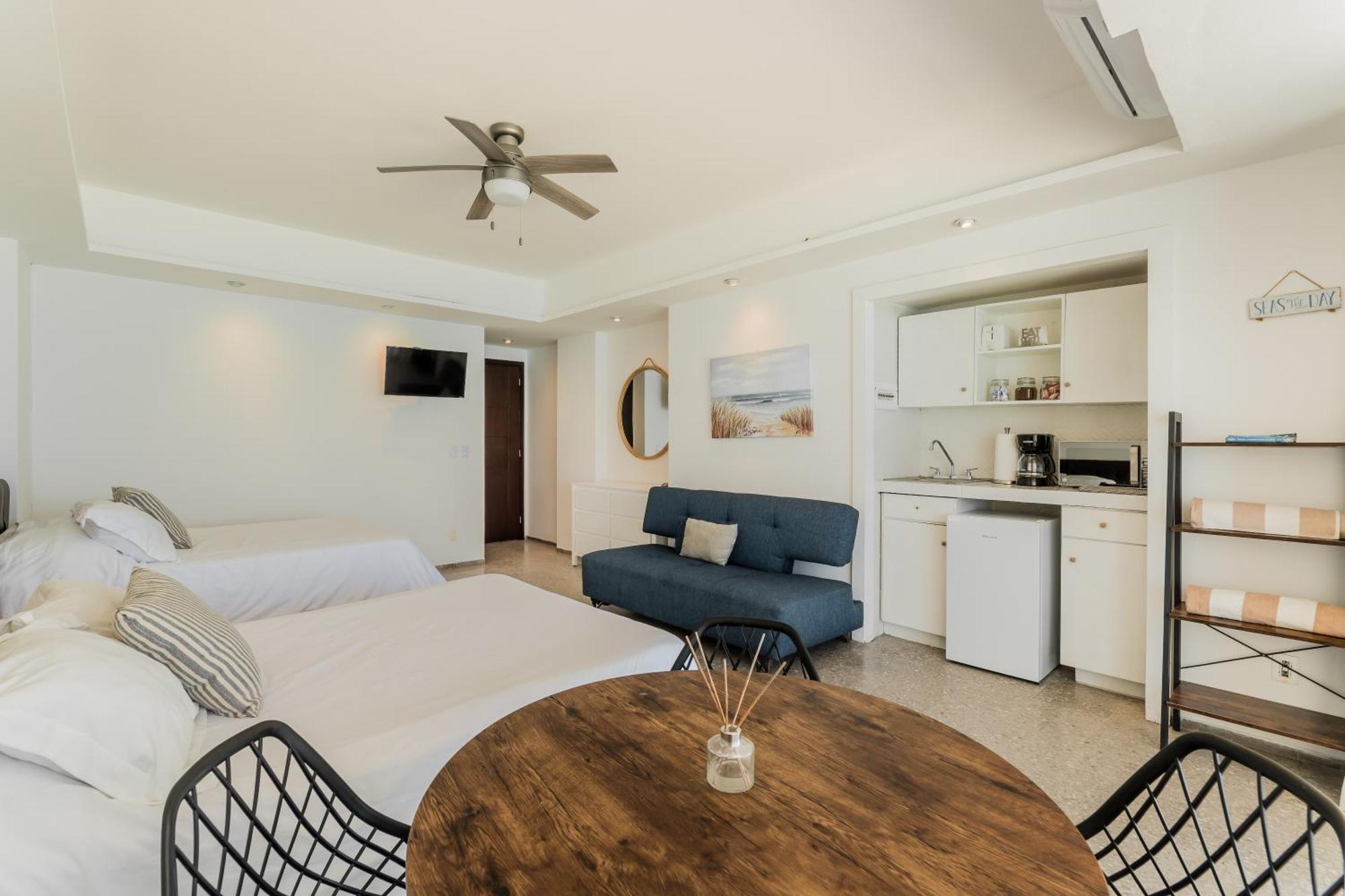 *Turquoise Escape- Beachfront Studio By Casa Paraiso* Cancun Exterior photo