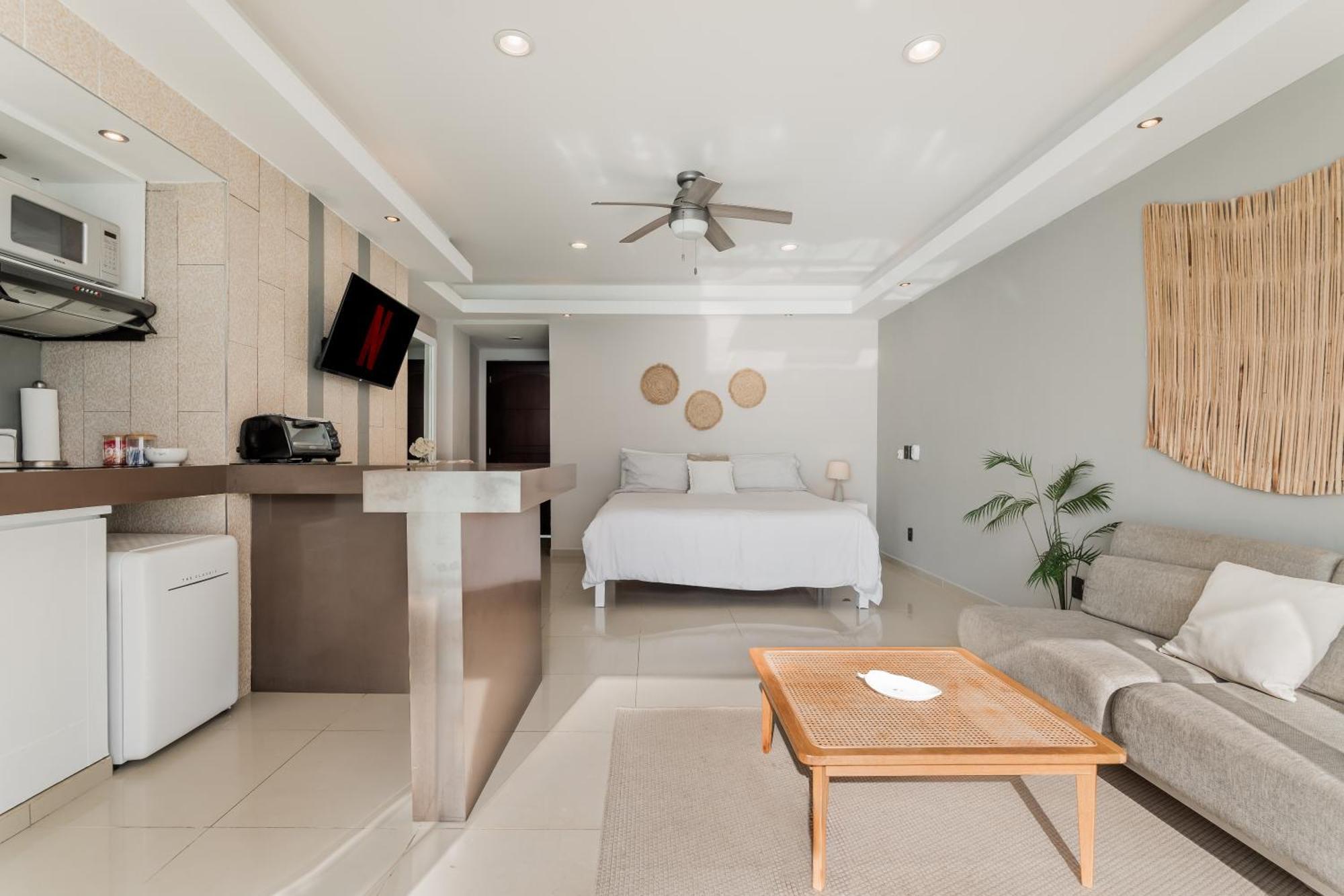 *Turquoise Escape- Beachfront Studio By Casa Paraiso* Cancun Exterior photo